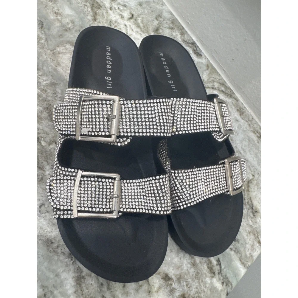 Madden Girl women's rhinestone-embellished double-buckle slide sandals NWOT 8
